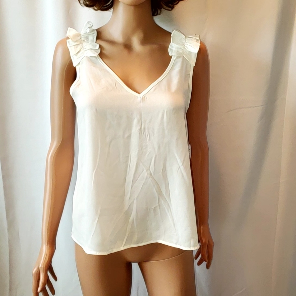 NWT Lily Star Ivory Top - SMALL